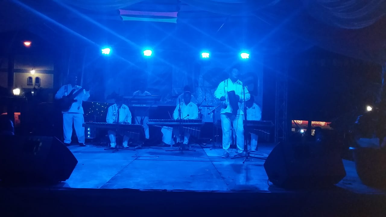 tola1